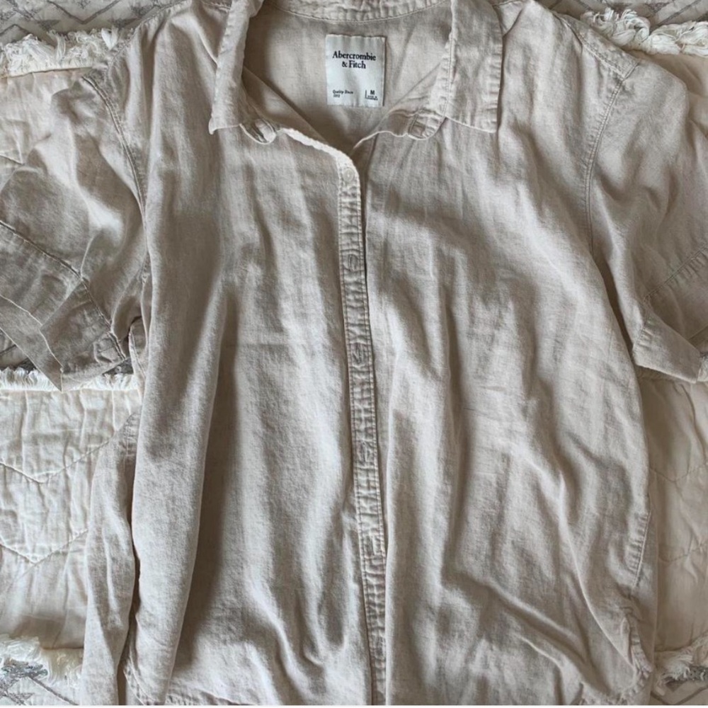 Abercrombie & Fitch Beige Button-Up Shirt